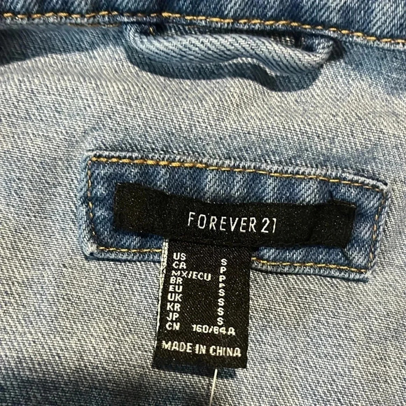 New! Forever 21 Denim Jacket Size Small - Picture 15 of 15